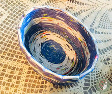 Заредете изображение във визуализатора на галерията – Панер Плетен Тръбички от Хартия #7