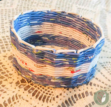 Заредете изображение във визуализатора на галерията – Панер Плетен Тръбички от Хартия #7