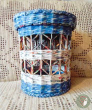 Заредете изображение във визуализатора на галерията – Панер Плетен Тръбички от Хартия #2