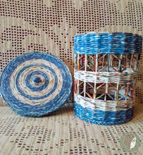 Заредете изображение във визуализатора на галерията – Панер Плетен Тръбички от Хартия #2