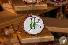 Заредете изображение във визуализатора на галерията – Дървена Рисувана Плочка Кръг S #6
